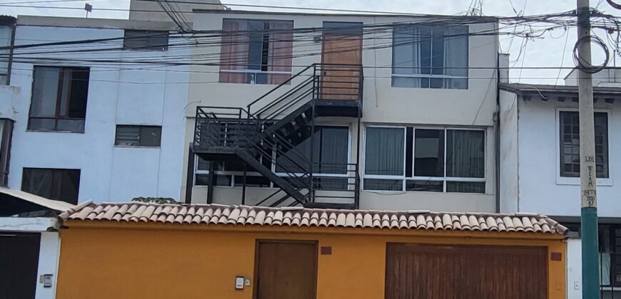 Santo domingo 140 Surco