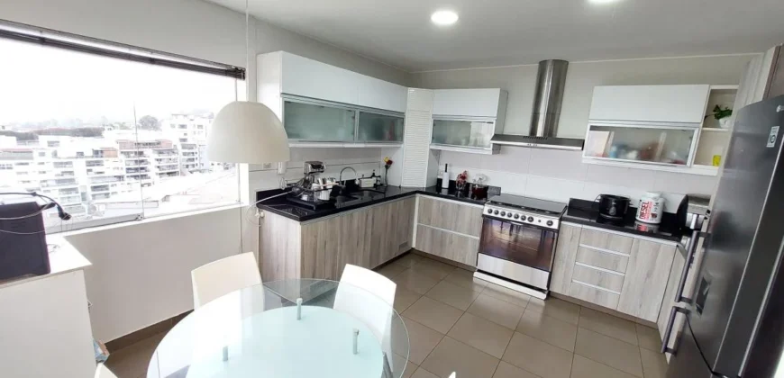 En Alquiler Hermosa y Moderna Casa en Casuarinas Sur
