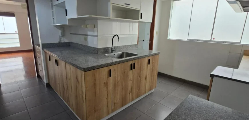 Se Vende Departamento Flat – Lomas de La Molina Vieja
