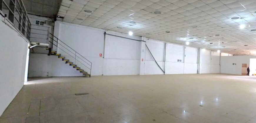 Alquiler de Local Comercial – 600 m² – Cusco