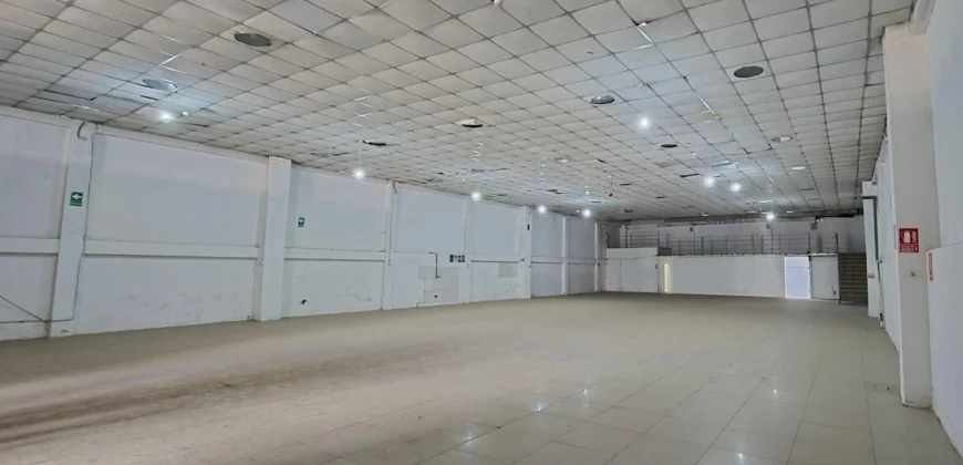 Alquiler de Local Comercial – 600 m² – Cusco