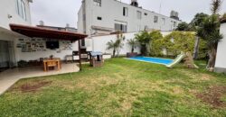 Se Vende Casa Remodelada con Piscina en Surco