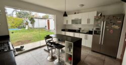 Se Vende Casa Remodelada con Piscina en Surco