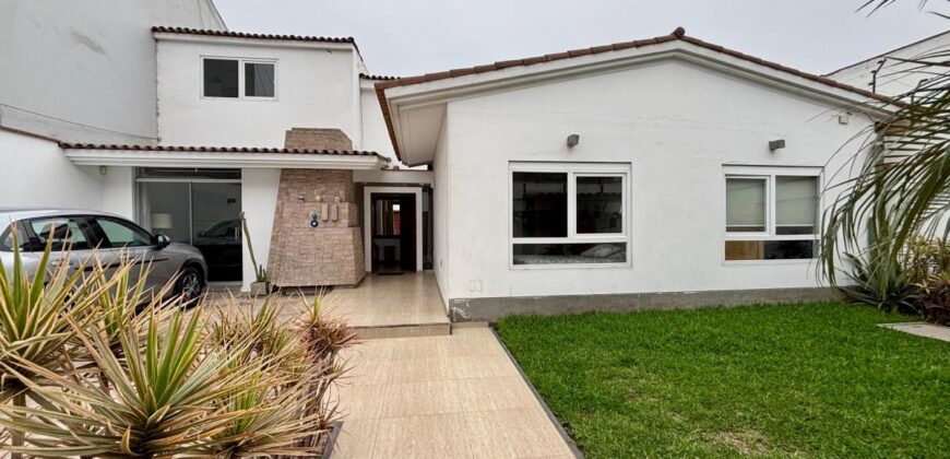 Se Vende Casa Remodelada con Piscina en Santa Teresa