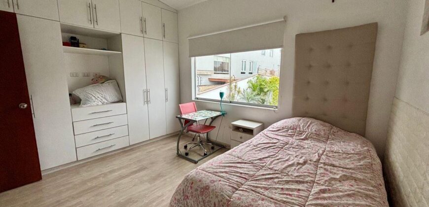 Se Vende Casa Remodelada con Piscina en Santa Teresa