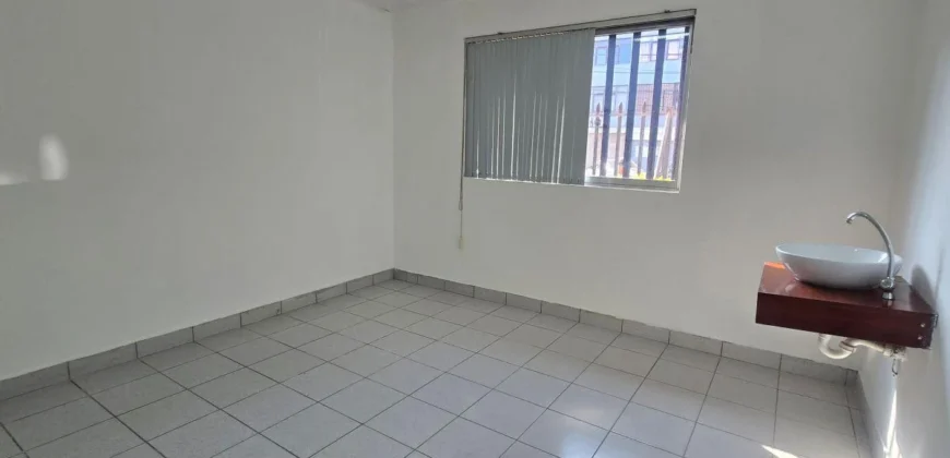 Se Vende Local Comercial – Ideal Para Consultorios U Oficinas